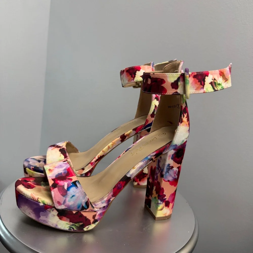 Spring Heels - Picture 2 of 4